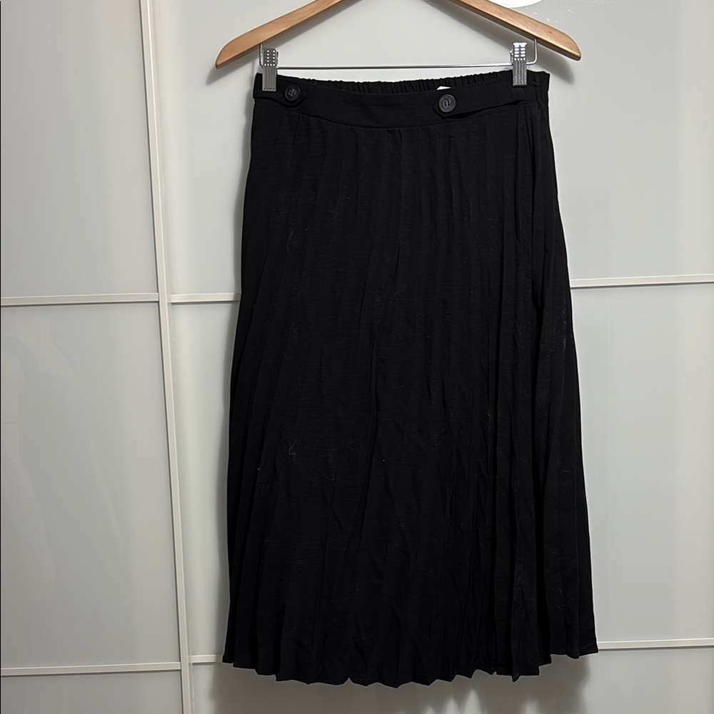 Black Midi Pleated A-Line Skirt